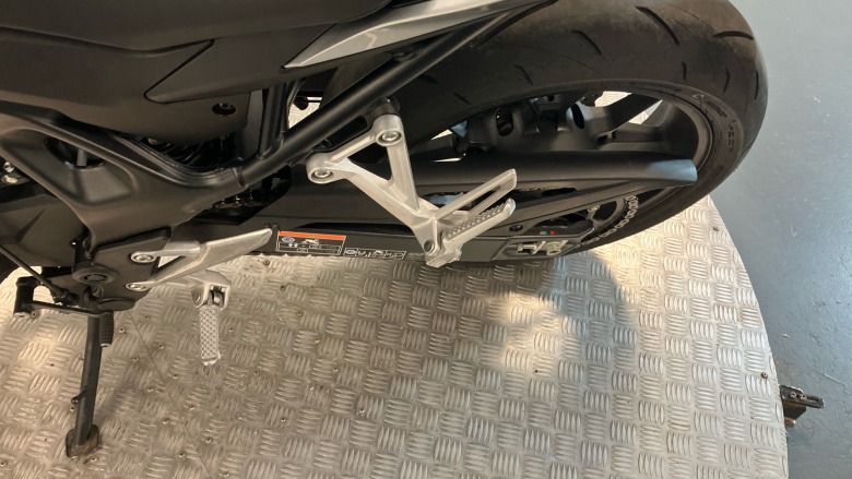 Honda CB750 Hornet (25MY)